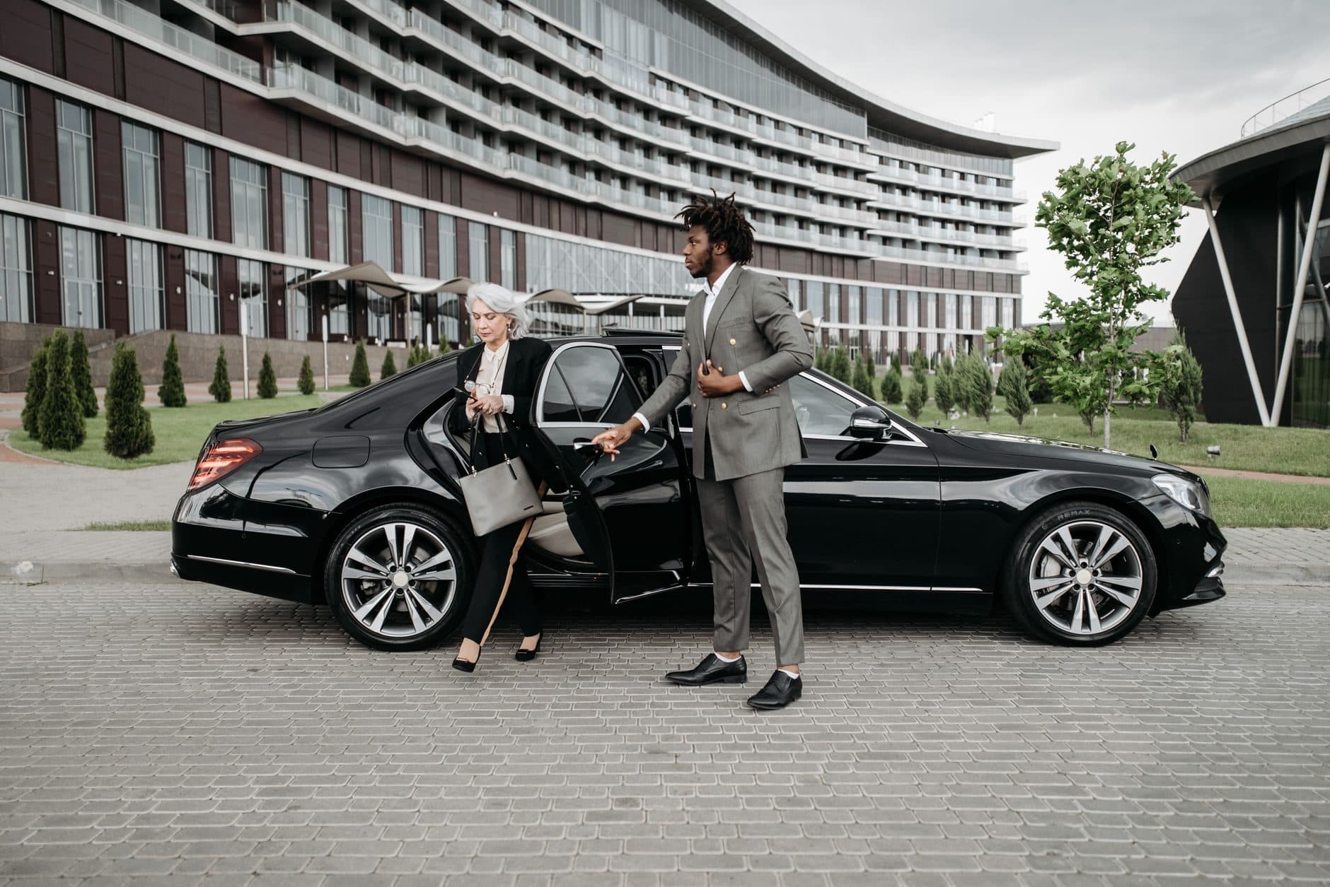 Corporate & Executive Transportation in Chicago Limos Directory