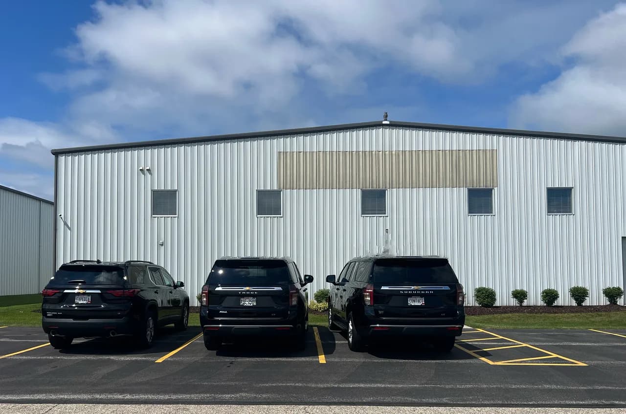Contact Limo LLC